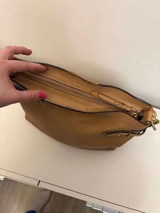 Coach Colette Tan Leather Shoulder Bag with Patent Center Stripe & Gold Hardware - Picture 6 of 12